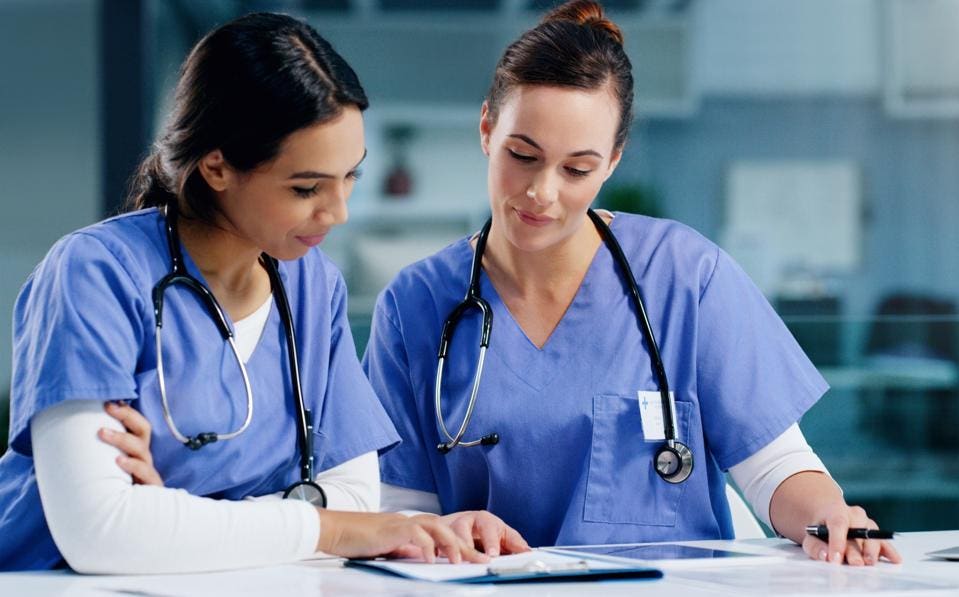 Nursing Jobs in Canada 2025–2026 – Full Guide